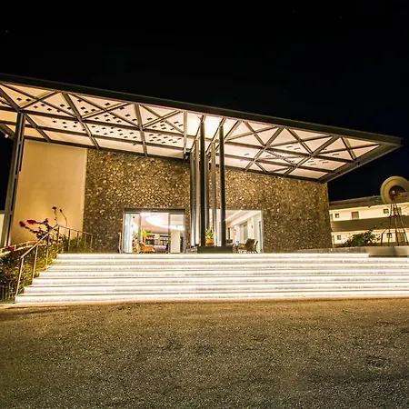 Отель Atalanti Boutique - Adults Only 4*